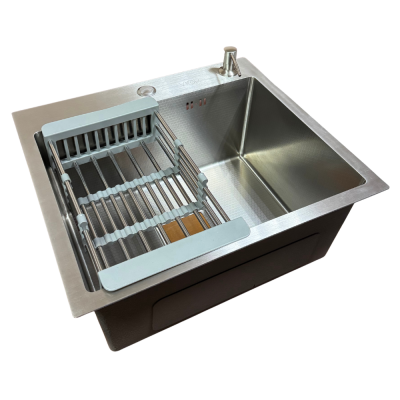 Кухонна мийка VIOR HandMade 50x44 Сатин Декор (Товщина 3.0/1,0 мм + корзина, дозатор та сифон в комплекті) Кухонна мийка VIOR HandMade 50x44 Сатин Декор (Товщина 3.0/1,0 мм + корзина, дозатор та сифон в комплекті)